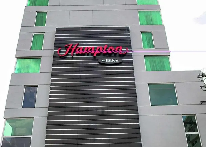 Hampton By Hilton Panama Hotel