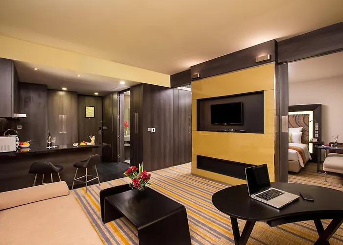 Novotel Kolkata Hotel And Residences