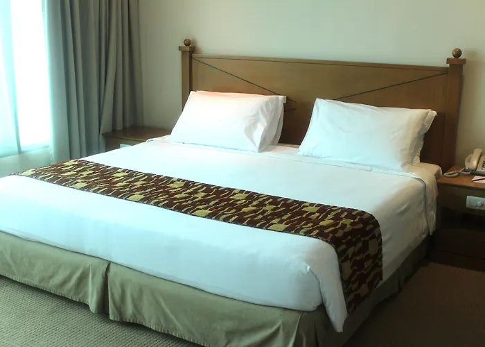 The Heritage Hotel Manila Pasay