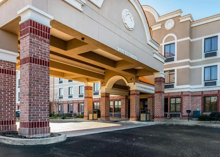 Comfort Inn & Suites Airport-American Way Memphis
