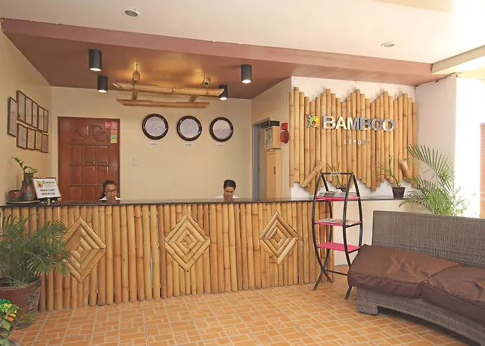 Bamboo Beach Resort & Restaurant Manoc-Manoc