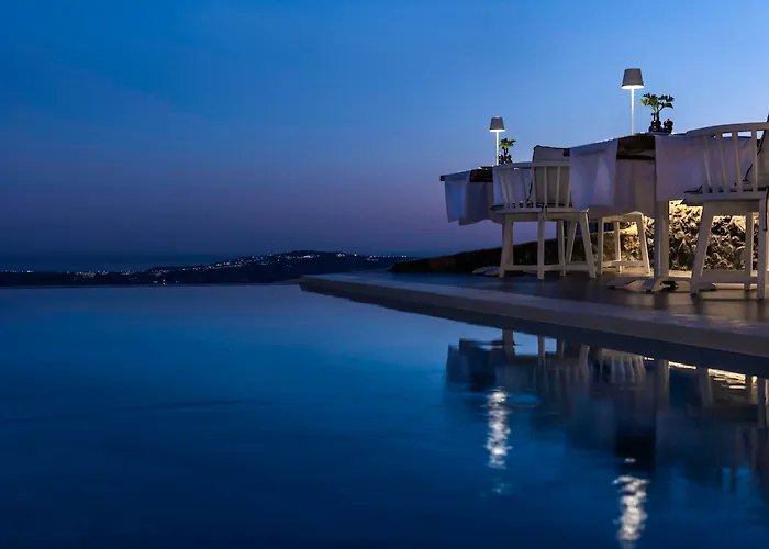 Mythical Blue Luxury Suites (Adults Only) Fira 
