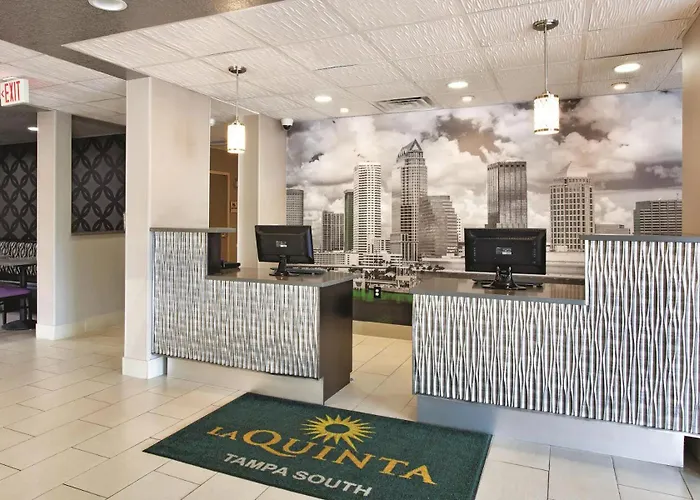 La Quinta By Wyndham Tampa Bay Area-Tampa South Hotel