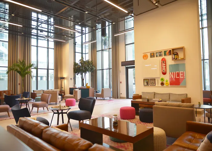 Rove Dubai Marina Hotel