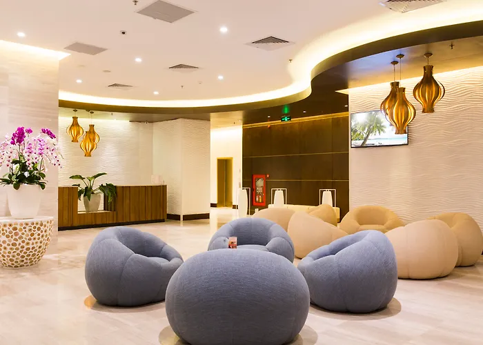 Starcity Bayfront Nha Trang Hotel