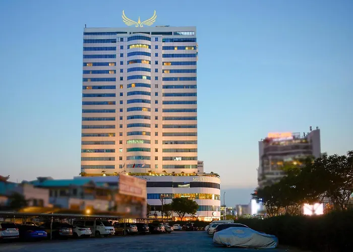 Muong Thanh Luxury Song Han Hotel - 10 Minutes To Da Nang Airport & 800M To Dragon Bridge