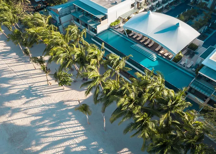 Henann Palm Beach Resort Balabag 