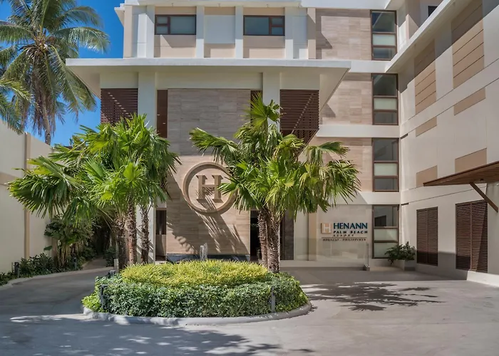 Henann Palm Beach Resort Balabag 
