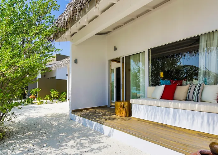 Cocoon Maldives Hotel Kurendhoo