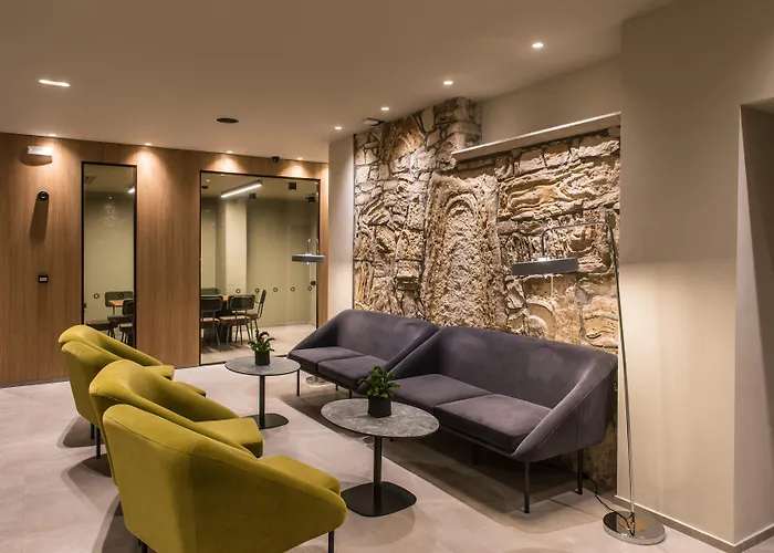 Petousis Hotel & Suites Amoudara 