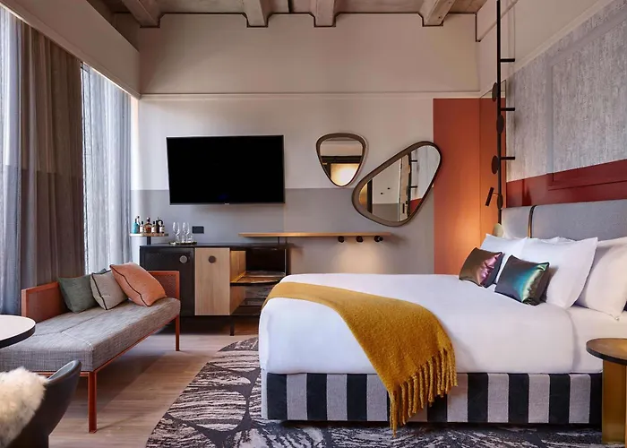 Qt Auckland Hotel