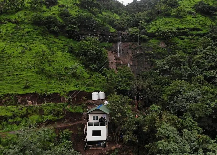 Forest Den Villa Pune