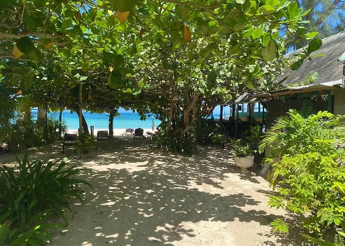 Secret Cabins At Firefly Beach Cottage Negril