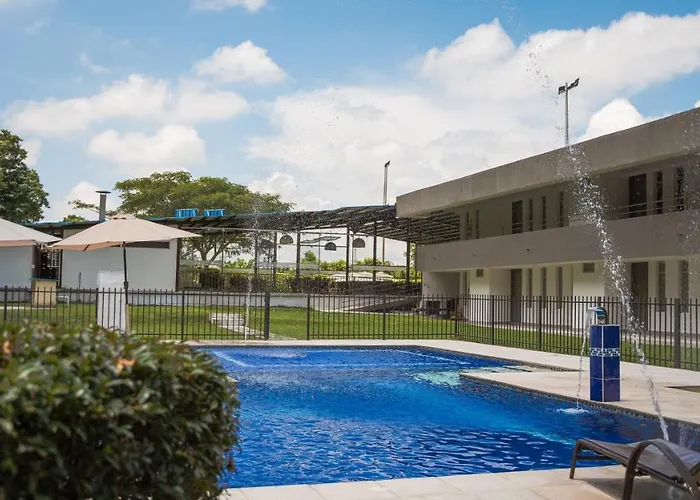 Hotel Palo Grande Cf Pereira Combia Baja