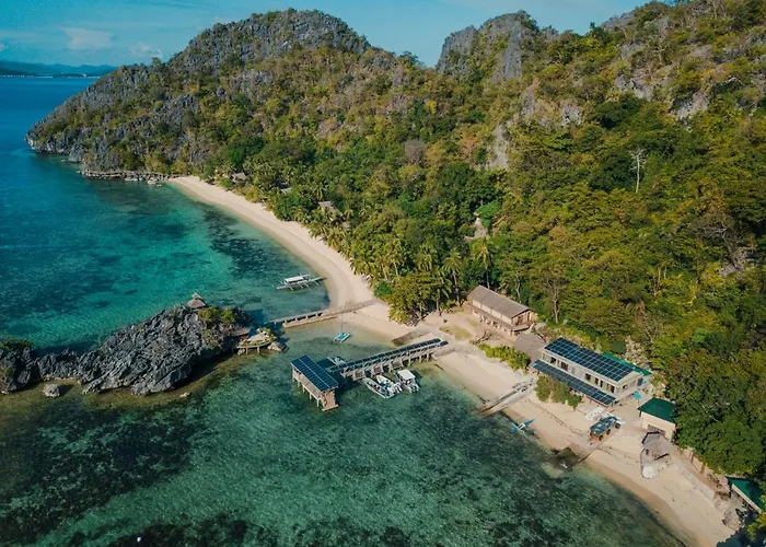 Sangat Island Dive Resort Coron