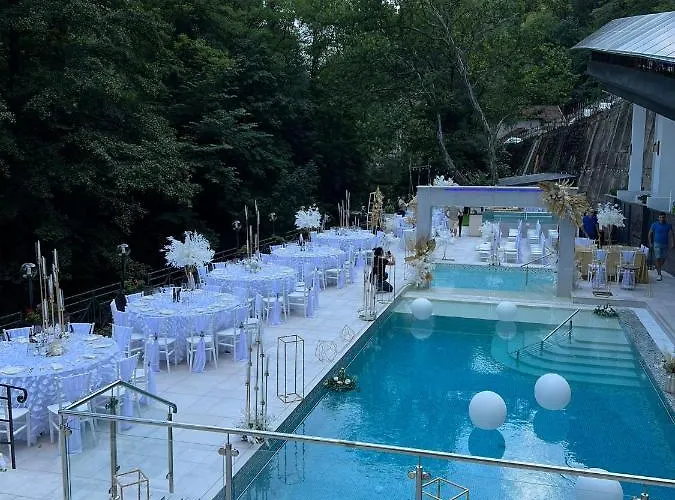 Hotel Holiday Maria Băile Herculane
