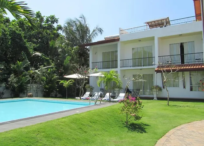 Rainbow Lagoon Resort Negombo