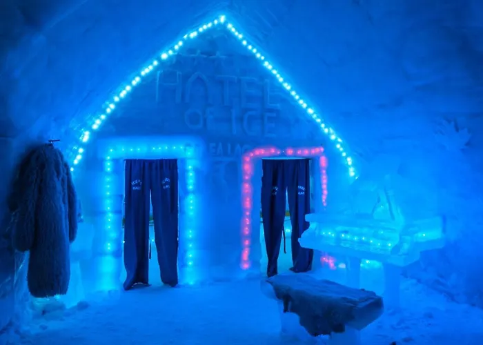 Hotel Of Ice Transylvania Cârțișoara