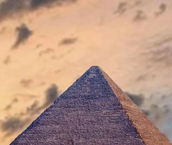 Grand Pyramids Inn Kafret el-Gabal