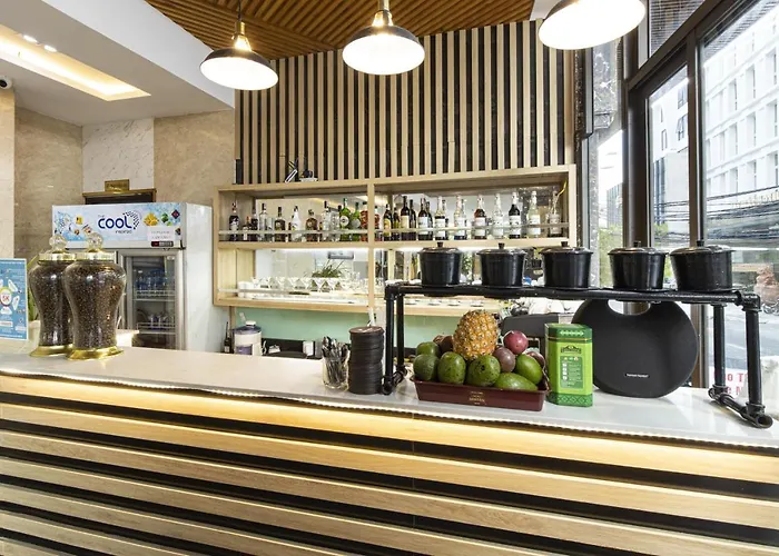 J&B Hotel & Apartment Danang