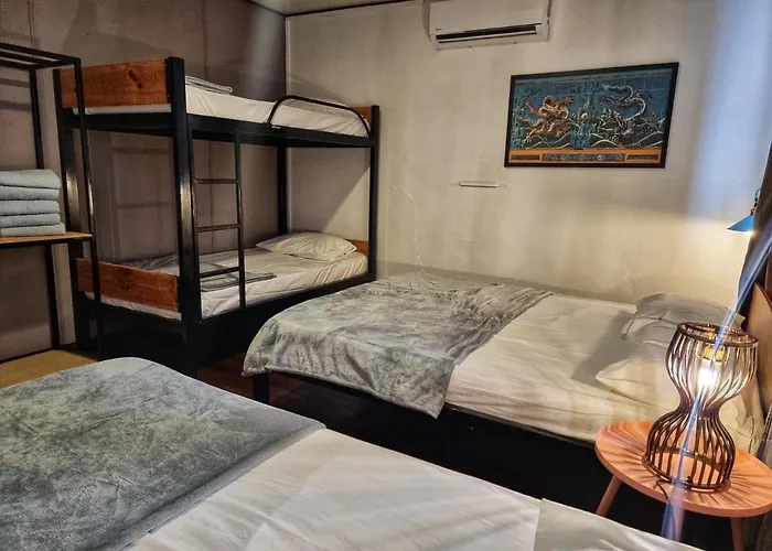 Treehouse Hostel Kuching