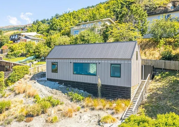 Picture Perfect - Queenstown Holiday Home