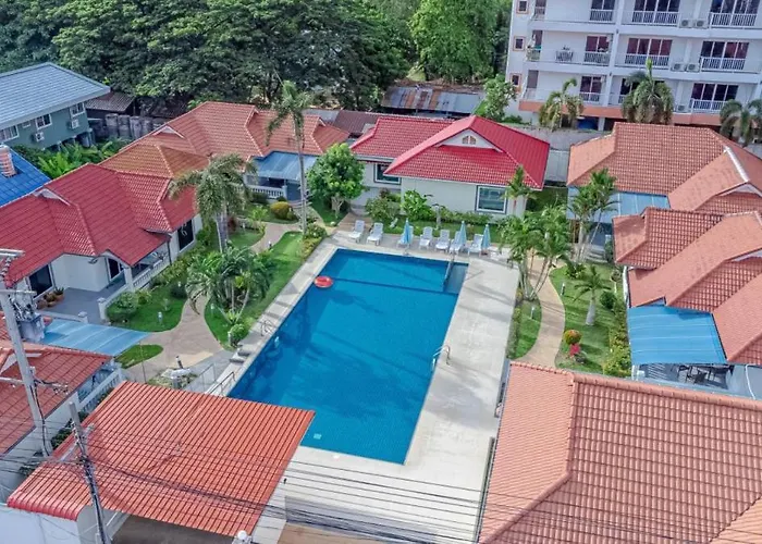 Resort 3-2Br Huge Pool, Bbq, 300M-Beach, 8 Mins To Walking Street Pattaya