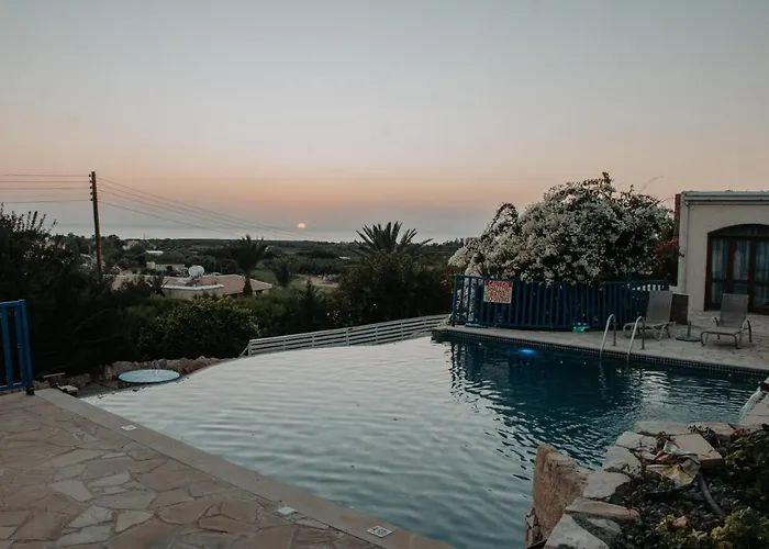 Villa Castle Rock Coral Bay