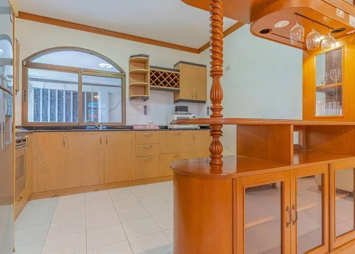 Resort 3-2Br Huge Pool, Bbq, 300M-Beach, 8 Mins To Walking Street Pattaya