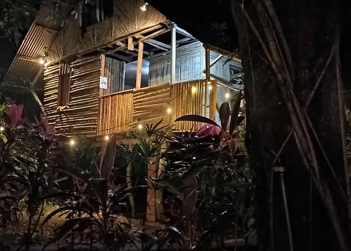 Bambu Hostel David
