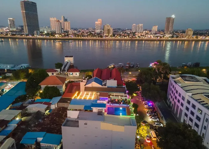 Pooltop Phnom Penh