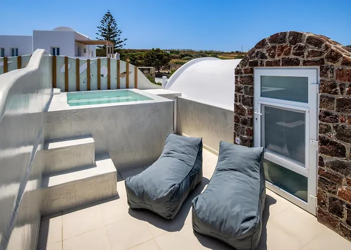 Aelia Luxury Suites Karterados 