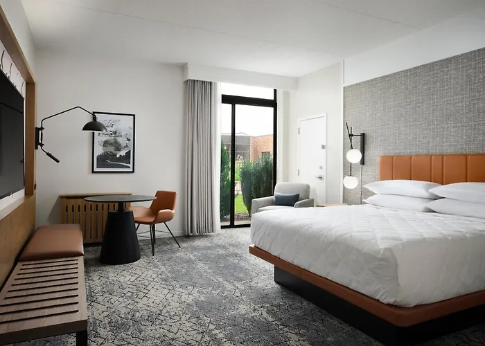 Sheraton Grand Rapids Airport Hotel Cascade