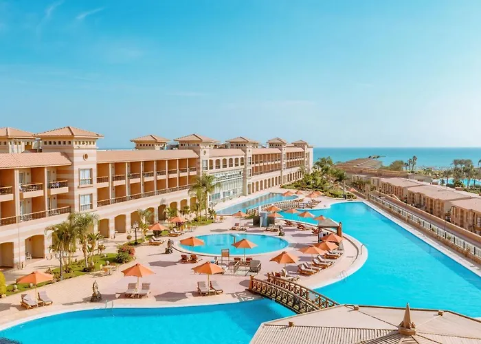Coral Sea Beach And Aqua Park Ain Sukhna