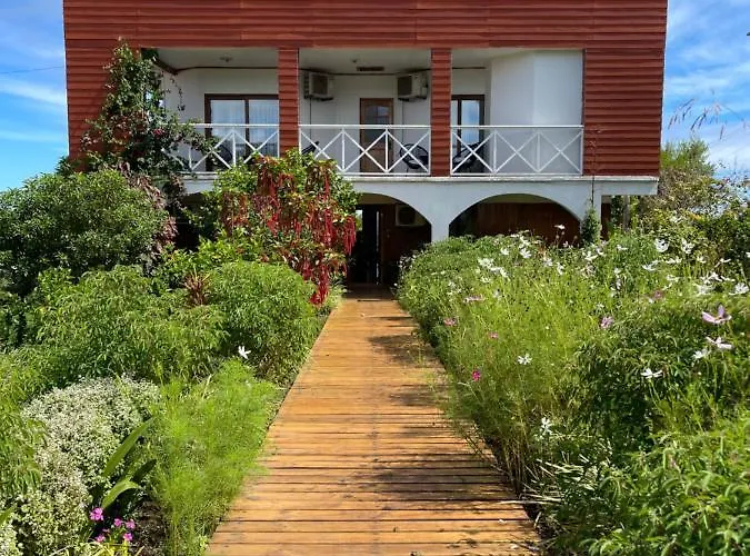 Teanehi Bed & Breakfast Hanga Roa