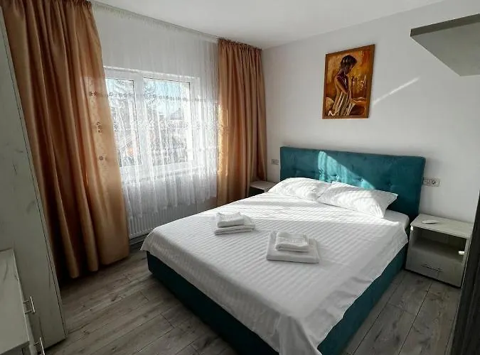 Cozy Urban Accommodation In Beautiful Suceava