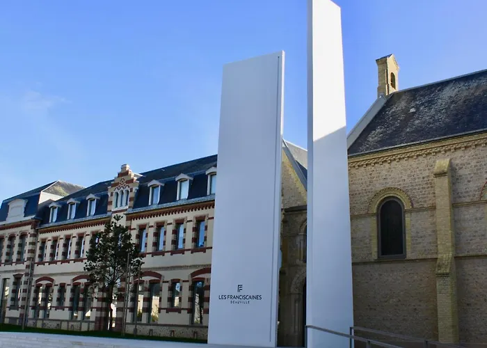 Apartment Les Arts-2 By Interhome Deauville