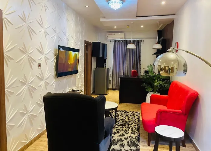 James Court Hotel & Luxury Apartments Lekki