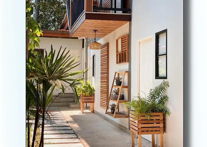 The Reef Hotel & Studios Koh Lipe