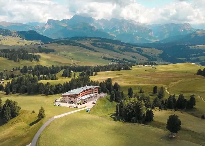 Paradiso Pure Living Vegan Hotel Alpe Di Siusi