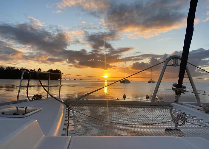 Catamaran Apetahi Hotel Uturoa