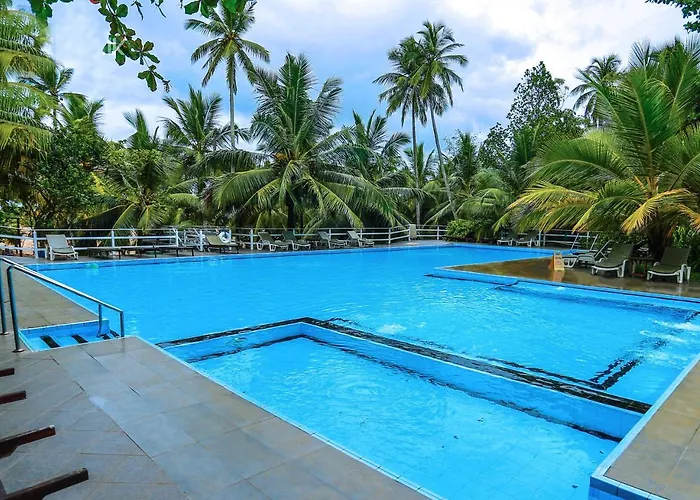 Lagoon Paradise Beach Resort Tangalle