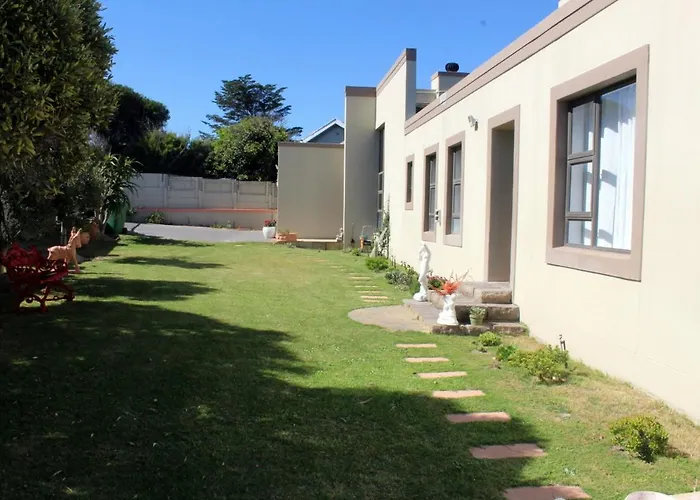 Suryia Sleeps Hotel Cape Town
