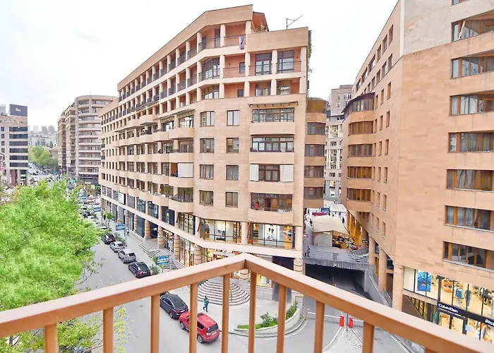 Prime Apartment 2 Bedrooms 2 Bathrooms Yerevan