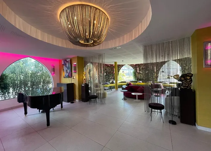 Oz'Inn Hotel & Spa Agde