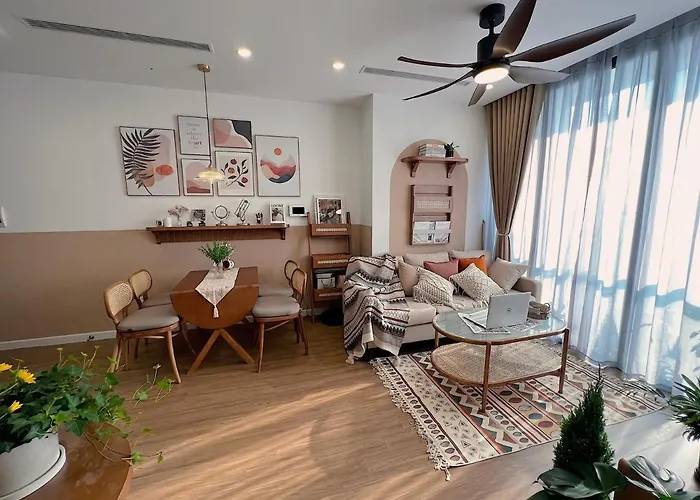 Cindy Vinhomes Skylake Apartments Hanoi