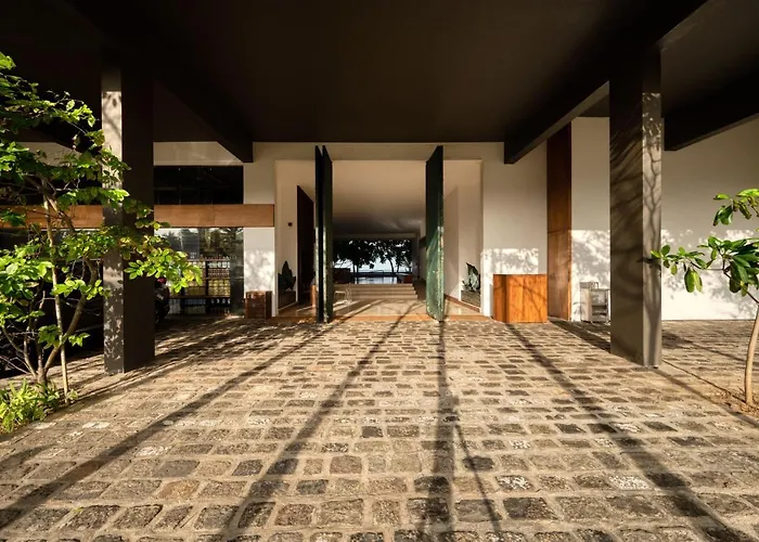 Riff Hikkaduwa Hotel
