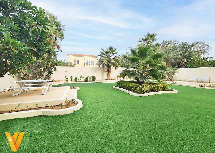 Luxury 3Br Private Pool Villa And Elaborate Gardens Dubai