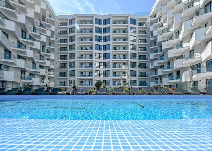Alezzi Infinity Aparthotel & Spa Navodari