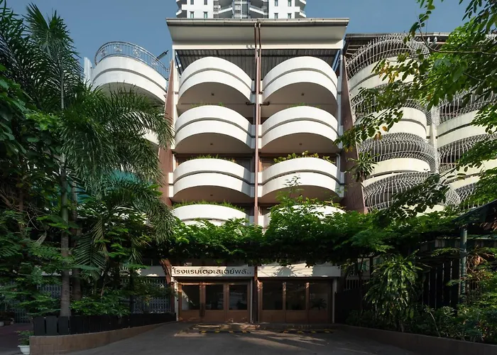 Stay Plus Hotel Bangkok